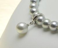 【真珠の本場伊勢志摩よりお届け】ほんのり淡いシルバーグレー♪9.0mmあこや本真珠クリッカー